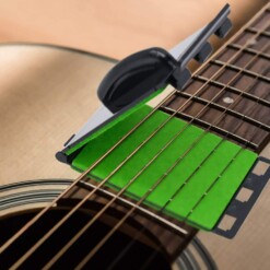 Alternative view of Scrubber per corde di chitarra